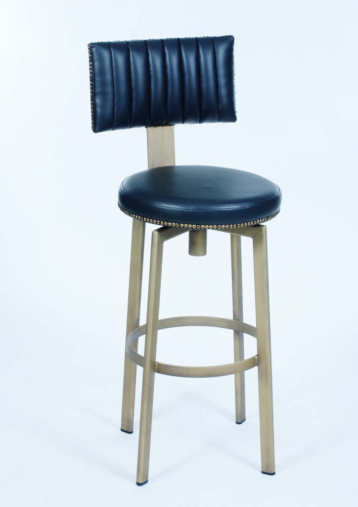 Μεταλλικό σκαμπό.