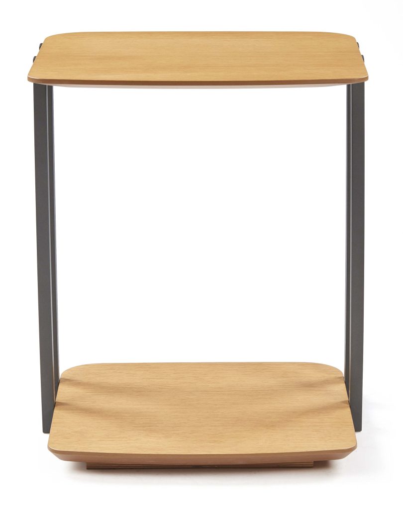 Τραπεζάκι σαλονιού ελληνικής κατασκευής Kelly.